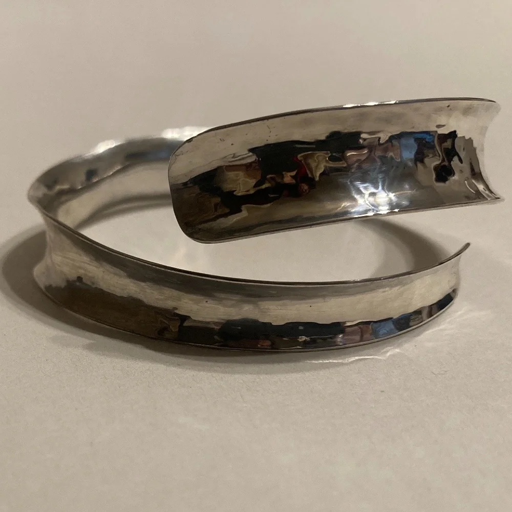 Silver Bracelet - Picture 1 of 4